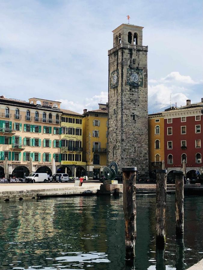 Appartement Lantica Torre à Riva del Garda Extérieur photo