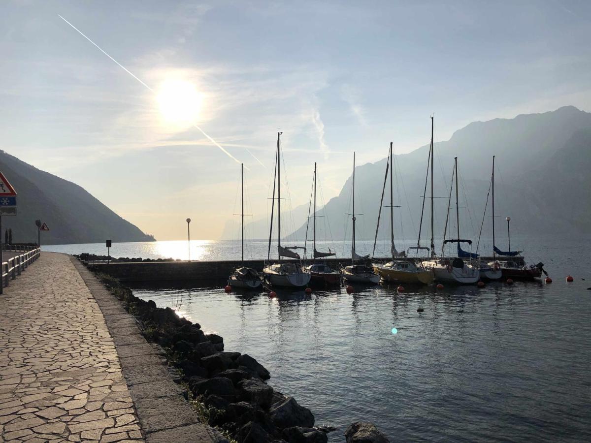 Appartement Lantica Torre à Riva del Garda Extérieur photo